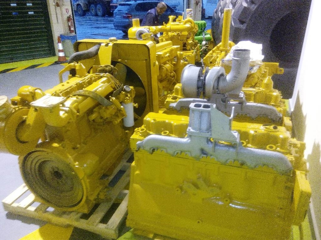 Motor za Građevinska mašina CAT ΜΗΧΑΝΕΣ: slika 10