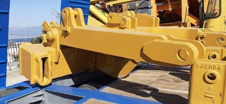 CAT MULTISHANK RIPPER FOR D7G/H - Buldožer: slika 1 CAT MULTISHANK RIPPER FOR D7G/H - Buldožer: slika 1