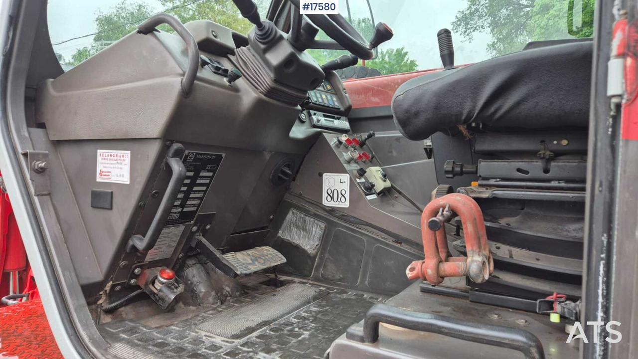 Teleskopski upravljač 2001 Manitou MRT 2145: slika 17