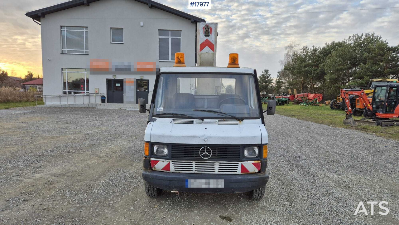 BRONTO SKYLIFT basket lift on Mercedes-Benz 308D chassis (1992) - Vazdušna platforma montirana na kamion: slika 2 BRONTO SKYLIFT basket lift on Mercedes-Benz 308D chassis (1992) - Vazdušna platforma montirana na kamion: slika 2