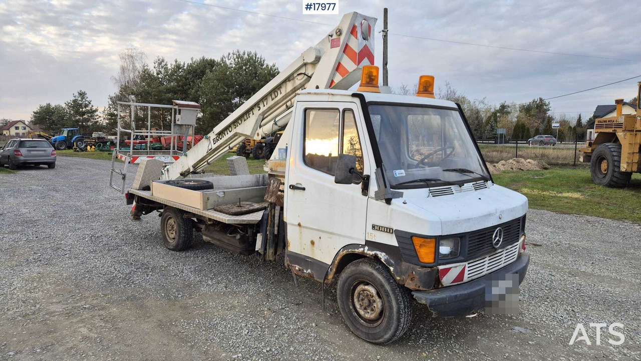 BRONTO SKYLIFT basket lift on Mercedes-Benz 308D chassis (1992) - Vazdušna platforma montirana na kamion: slika 3 BRONTO SKYLIFT basket lift on Mercedes-Benz 308D chassis (1992) - Vazdušna platforma montirana na kamion: slika 3