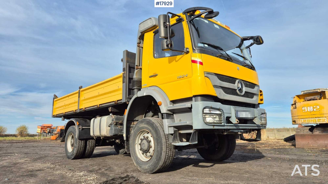 Mercedes-Benz 1824 4x4 dump truck (2005) - Istovarivač: slika 2 Mercedes-Benz 1824 4x4 dump truck (2005) - Istovarivač: slika 2