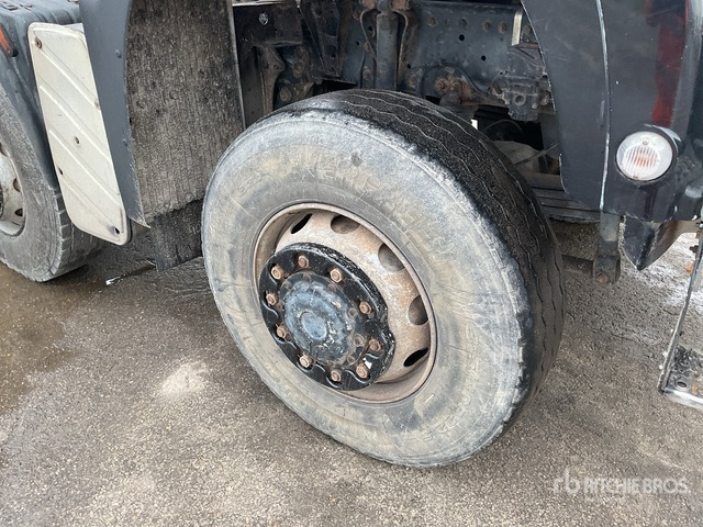 2006 MAN TGA41.430 8x8 Sleeper Tri/A Dump Truck - Istovarivač: slika 5 2006 MAN TGA41.430 8x8 Sleeper Tri/A Dump Truck - Istovarivač: slika 5