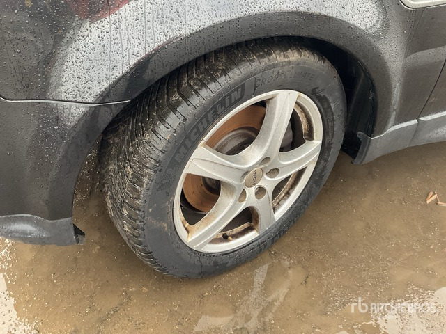 2011 Range Rover Sport 4WD (Inoperable) SUV - SUV: slika 4 2011 Range Rover Sport 4WD (Inoperable) SUV - SUV: slika 4