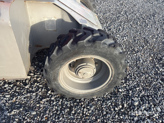 2012 Haulotte HA120PX 4WD Diesel Articulating Boom Lift - Zglobna platforma: slika 5 2012 Haulotte HA120PX 4WD Diesel Articulating Boom Lift - Zglobna platforma: slika 5