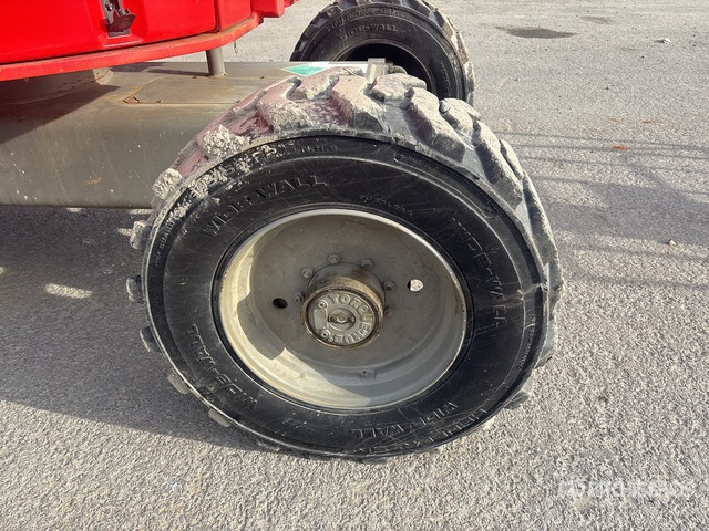 2015 Haulotte HA20PX 4WD Diesel (Inoperable) Articulating Boom Lift - Zglobna platforma: slika 5 2015 Haulotte HA20PX 4WD Diesel (Inoperable) Articulating Boom Lift - Zglobna platforma: slika 5