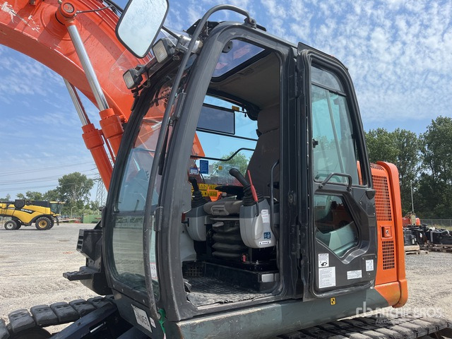 2016 Hitachi ZX135US-5B Tracked Excavator - Bager guseničar: slika 5 2016 Hitachi ZX135US-5B Tracked Excavator - Bager guseničar: slika 5