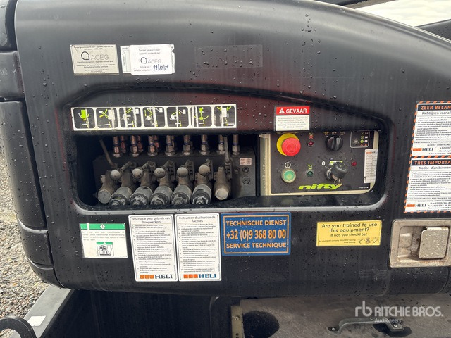 2016 Nifty-Lift HR17 4WD Hybrid Articulating Boom Lift - Zglobna platforma: slika 5 2016 Nifty-Lift HR17 4WD Hybrid Articulating Boom Lift - Zglobna platforma: slika 5