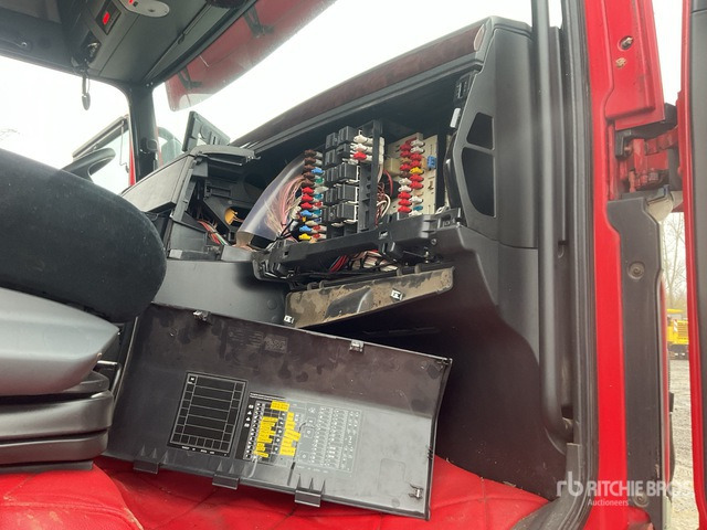 MAN TGX 35.540 Hooklift Truck - Kamion sa hidrauličnom kukom: slika 5 MAN TGX 35.540 Hooklift Truck - Kamion sa hidrauličnom kukom: slika 5