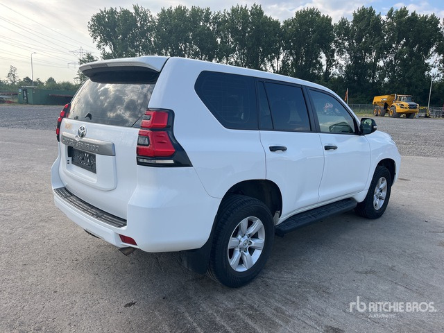 Toyota Land Cruiser SUV - SUV: slika 3 Toyota Land Cruiser SUV - SUV: slika 3