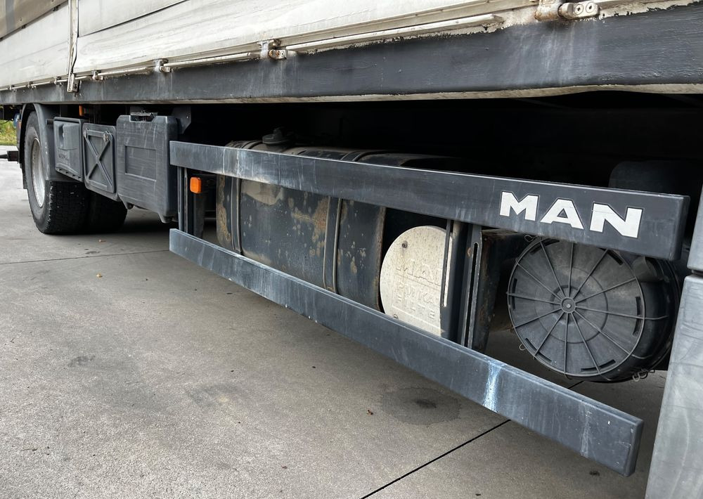 Lizing MAN TGM 18.330 4x2 // Zabudowa Burtowa // Manual // Specjalny // Ładowność 9600kg // MAN TGM 18.330 4x2 // Zabudowa Burtowa // Manual // Specjalny // Ładowność 9600kg //: slika 9 Lizing MAN TGM 18.330 4x2 // Zabudowa Burtowa // Manual // Specjalny // Ładowność 9600kg // MAN TGM 18.330 4x2 // Zabudowa Burtowa // Manual // Specjalny // Ładowność 9600kg //: slika 9