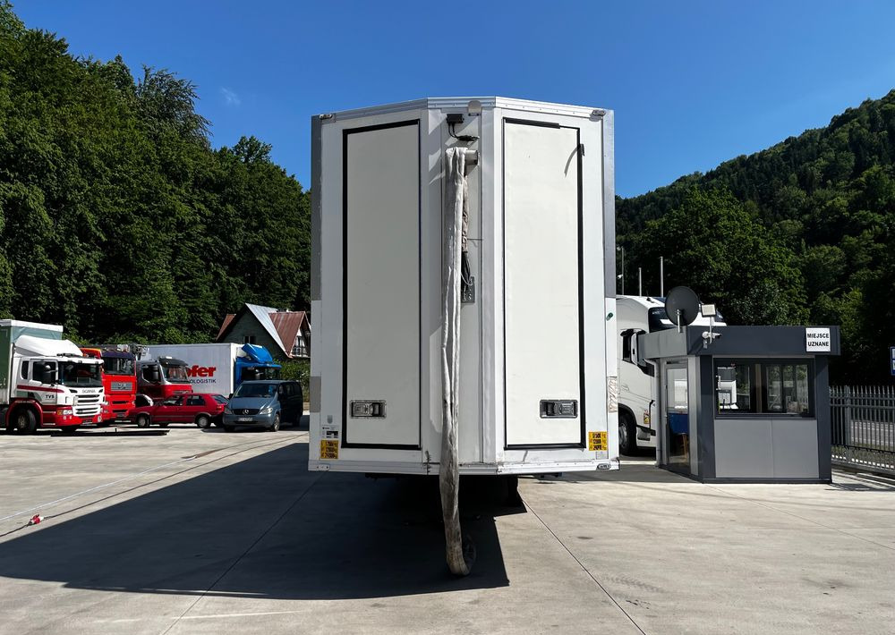 Pezzaioli HMK Industri // Do przewozu zwierząt // 2004 Rok // 3 Pokłady // Waga // Osi skrętne // Oznonacja // - Poluprikolica za prevoz stoke: slika 3 Pezzaioli HMK Industri // Do przewozu zwierząt // 2004 Rok // 3 Pokłady // Waga // Osi skrętne // Oznonacja // - Poluprikolica za prevoz stoke: slika 3