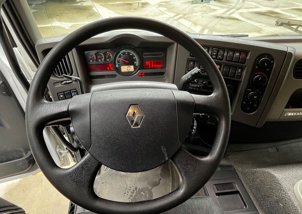 Renault Kerax 380 EEV // Skrzynia Burtowa // HIAB XS166 Hipro + Radio // Zwolnice // // - Kamion sa tovarnim sandukom, Kamion sa dizalicom: slika 5 Renault Kerax 380 EEV // Skrzynia Burtowa // HIAB XS166 Hipro + Radio // Zwolnice // // - Kamion sa tovarnim sandukom, Kamion sa dizalicom: slika 5