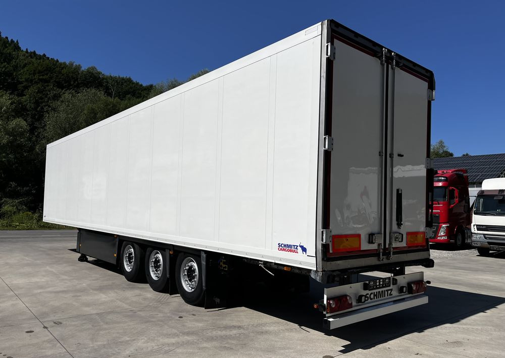 Schmitz Cargobull Chłodnia // 2010 Rok // 2 osie podnoszone // Doppelstock // Kosz paletowy // - Poluprikolica hladnjače: slika 3 Schmitz Cargobull Chłodnia // 2010 Rok // 2 osie podnoszone // Doppelstock // Kosz paletowy // - Poluprikolica hladnjače: slika 3