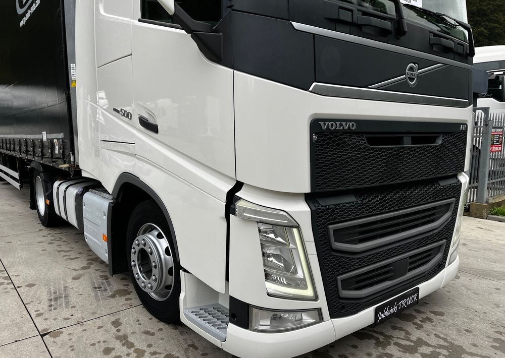 Volvo FH 500 Mega 2016 Rok + Fliegl 2017 // Oś podnoszona // Zestaw ! - Tegljač, Poluprikolica sa ceradom: slika 4 Volvo FH 500 Mega 2016 Rok + Fliegl 2017 // Oś podnoszona // Zestaw ! - Tegljač, Poluprikolica sa ceradom: slika 4