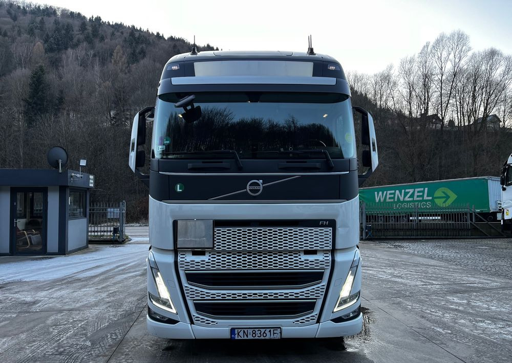 Volvo FH500 // New Face // Low Deck // Full Led // ACC // Globe XL // ParkClima // - Tegljač: slika 2 Volvo FH500 // New Face // Low Deck // Full Led // ACC // Globe XL // ParkClima // - Tegljač: slika 2
