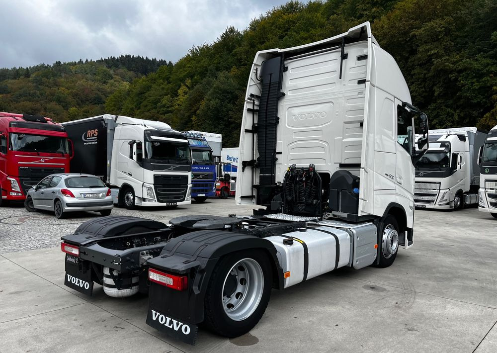 Volvo FH500 // Zamiana na starszy //New Face // Low Deck // Full Led // ACC // Globe XL // ParkClima // Zamiana za starszy - Tegljač: slika 5 Volvo FH500 // Zamiana na starszy //New Face // Low Deck // Full Led // ACC // Globe XL // ParkClima // Zamiana za starszy - Tegljač: slika 5