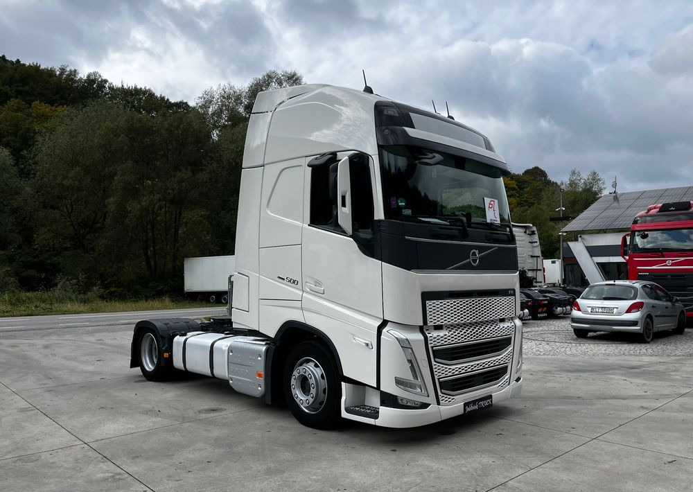 Volvo FH500 // Zamiana na starszy //New Face // Low Deck // Full Led // ACC // Globe XL // ParkClima // Zamiana za starszy - Tegljač: slika 2 Volvo FH500 // Zamiana na starszy //New Face // Low Deck // Full Led // ACC // Globe XL // ParkClima // Zamiana za starszy - Tegljač: slika 2