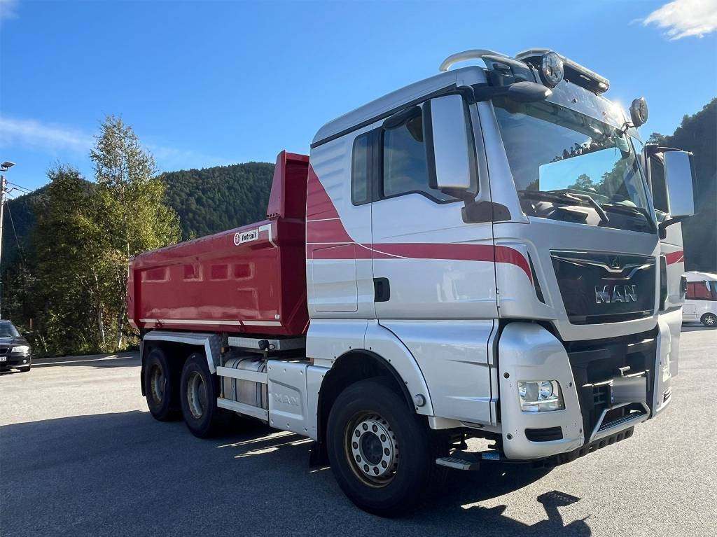 MAN TGX 26.580 6x4 - Istovarivač: slika 1 MAN TGX 26.580 6x4 - Istovarivač: slika 1