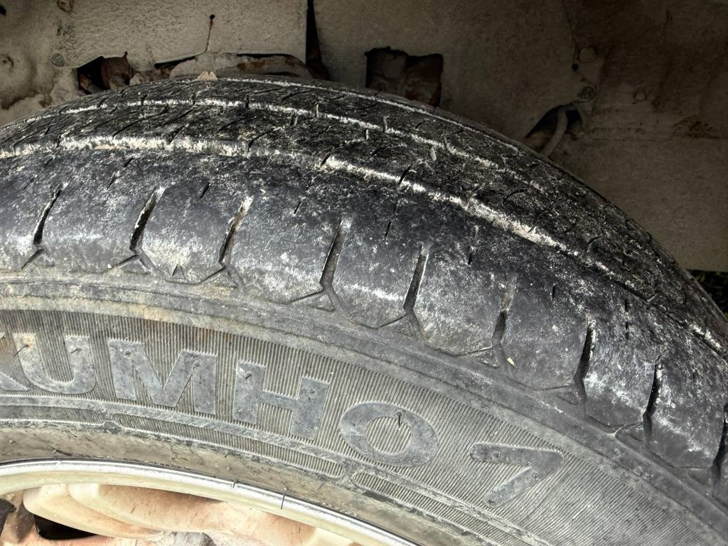Mali kombi Toyota Hiace 4x4: slika 13