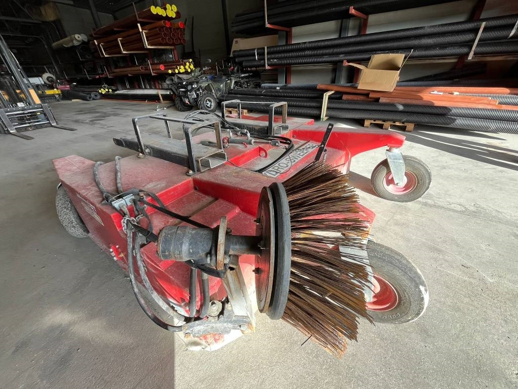 Westbjorn Hydro-Sweeper 2000 SSH - Metle: slika 5 Westbjorn Hydro-Sweeper 2000 SSH - Metle: slika 5