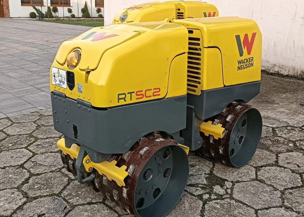 Wacker Neuson RTSC2 - Mini valjak: slika 1 Wacker Neuson RTSC2 - Mini valjak: slika 1