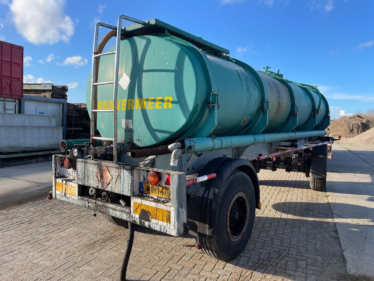 Burg Bitumen tank inox 14.000L - Prikolica cisterna: slika 3 Burg Bitumen tank inox 14.000L - Prikolica cisterna: slika 3