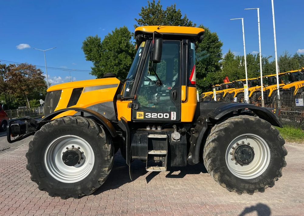 JCB 3200 Plus - Traktor: slika 2 JCB 3200 Plus - Traktor: slika 2