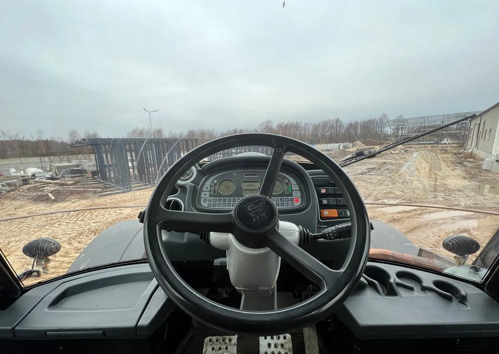 JCB Fastrac 3190 - Traktor: slika 5 JCB Fastrac 3190 - Traktor: slika 5