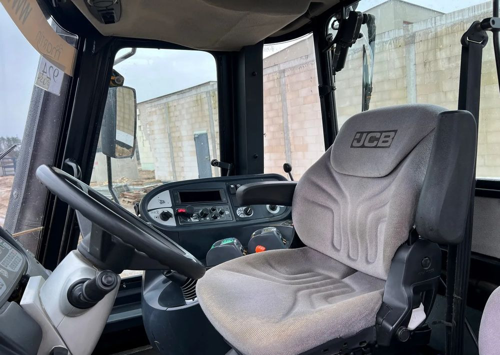 JCB Fastrac 3190 - Traktor: slika 3 JCB Fastrac 3190 - Traktor: slika 3