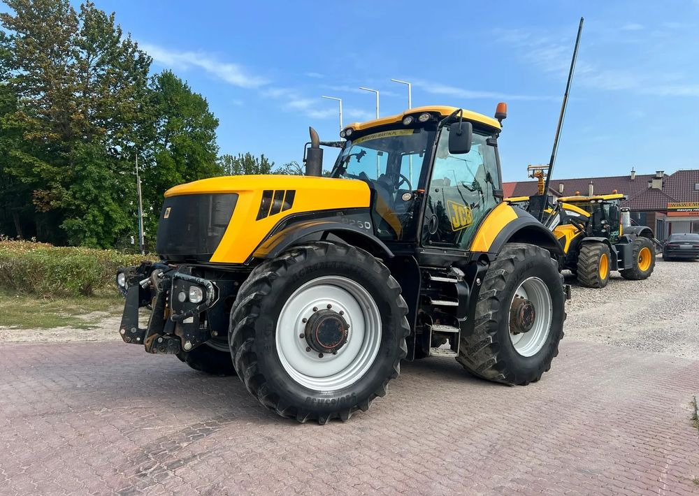 JCB Fastrac 8250 - Traktor: slika 1 JCB Fastrac 8250 - Traktor: slika 1