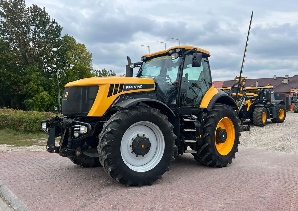 JCB Fastrac 8250 - Traktor: slika 1 JCB Fastrac 8250 - Traktor: slika 1