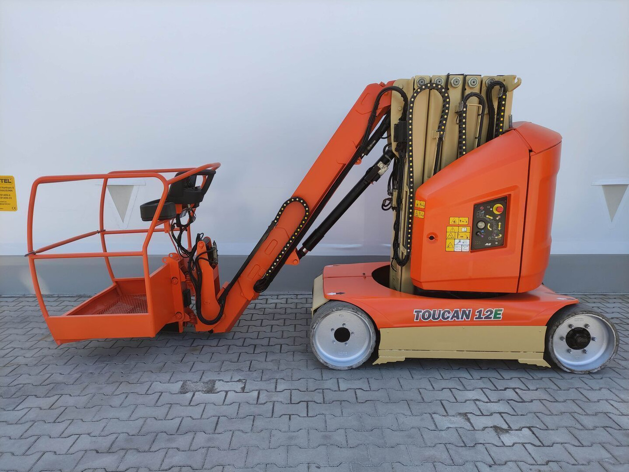 JLG Toucan 12 E (LACK NEU) - Jarbolna penjajuća platforma: slika 1 JLG Toucan 12 E (LACK NEU) - Jarbolna penjajuća platforma: slika 1