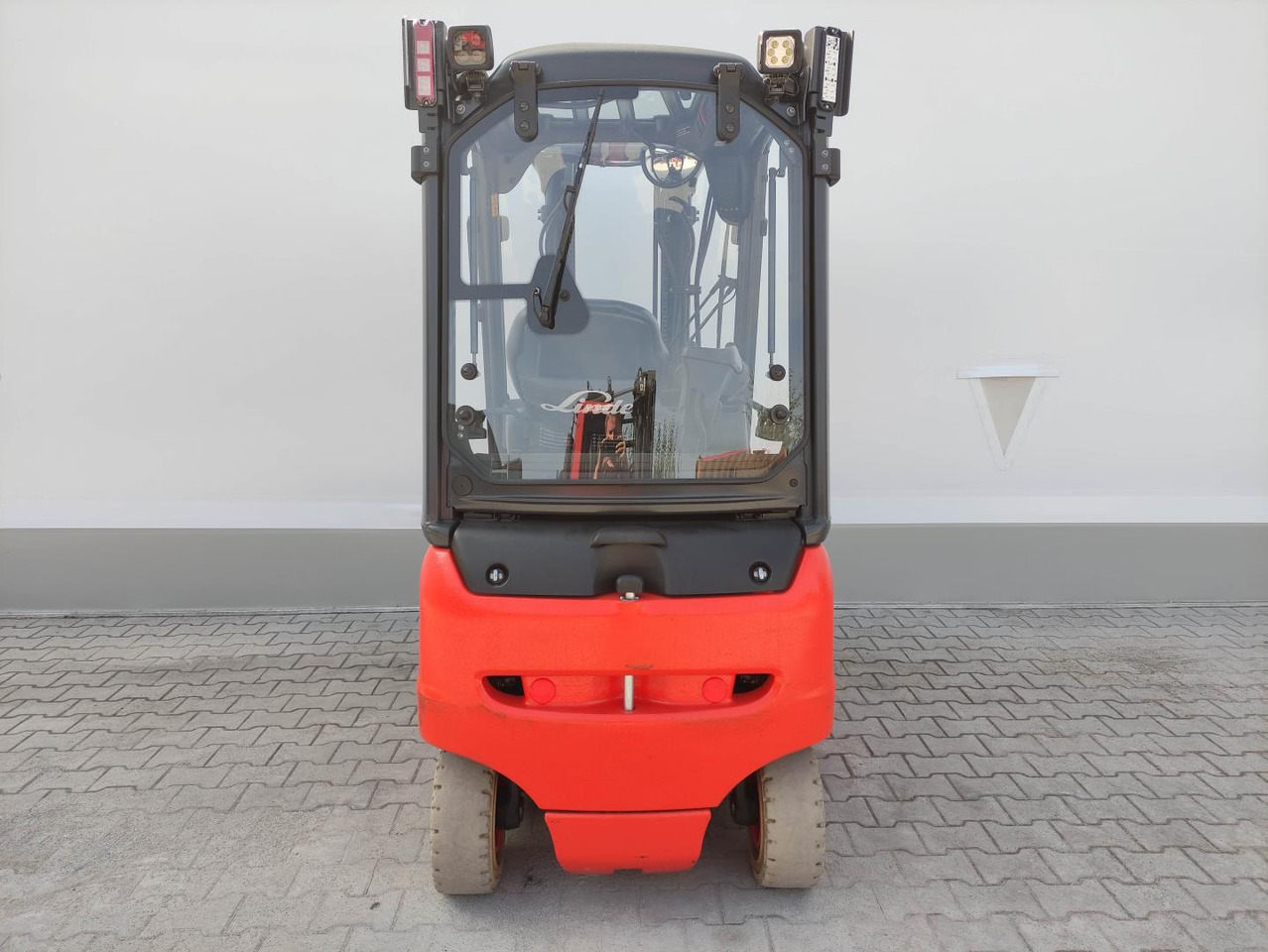 Linde E20PH-02-EVO-386 - Električni viljuškar: slika 4 Linde E20PH-02-EVO-386 - Električni viljuškar: slika 4