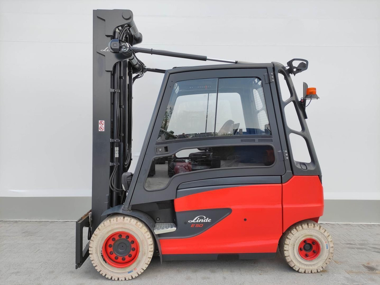 Linde E50HL-388 - Električni viljuškar: slika 1 Linde E50HL-388 - Električni viljuškar: slika 1