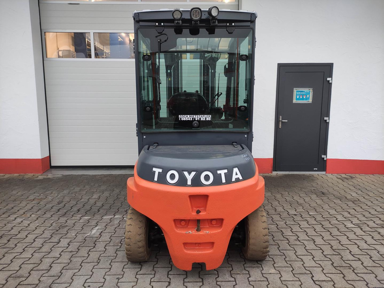 Toyota 8FBMT50 - Električni viljuškar: slika 4 Toyota 8FBMT50 - Električni viljuškar: slika 4