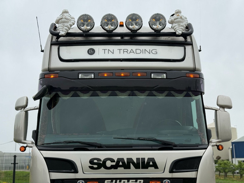 Scania R 580 SHOWTRUCK, VOLLUCHT, VOL SPOILER, RETARDER, SCHUIFSCHOTEL. - Tegljač: slika 4 Scania R 580 SHOWTRUCK, VOLLUCHT, VOL SPOILER, RETARDER, SCHUIFSCHOTEL. - Tegljač: slika 4