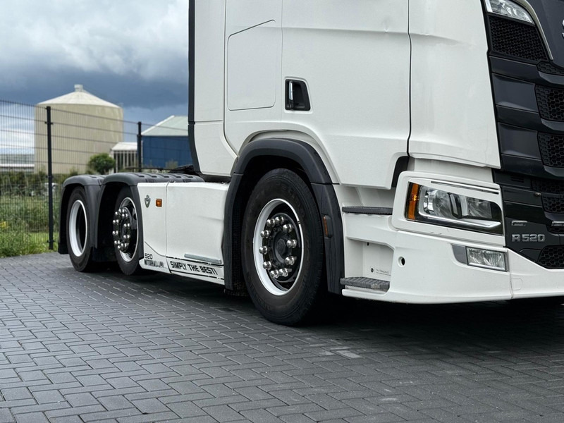 Scania R520A6X2/4NB 6X2/4, LEATHER, RETARDER, 2X TANK, TOP. - Tegljač: slika 2 Scania R520A6X2/4NB 6X2/4, LEATHER, RETARDER, 2X TANK, TOP. - Tegljač: slika 2
