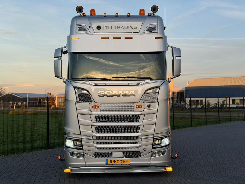 Scania S520 6X2/4, VOLLUCHT, LEER, RETARDER, PARK COOL, EURO 6D. - Tegljač: slika 2 Scania S520 6X2/4, VOLLUCHT, LEER, RETARDER, PARK COOL, EURO 6D. - Tegljač: slika 2