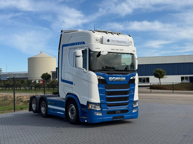 Scania S650 V8 NGS 2.95WB, PTO VOORBEREIDING, VOLLUCHT, KING OF THE ROAD, RETARDER, LEER. - Tegljač: slika 4 Scania S650 V8 NGS 2.95WB, PTO VOORBEREIDING, VOLLUCHT, KING OF THE ROAD, RETARDER, LEER. - Tegljač: slika 4