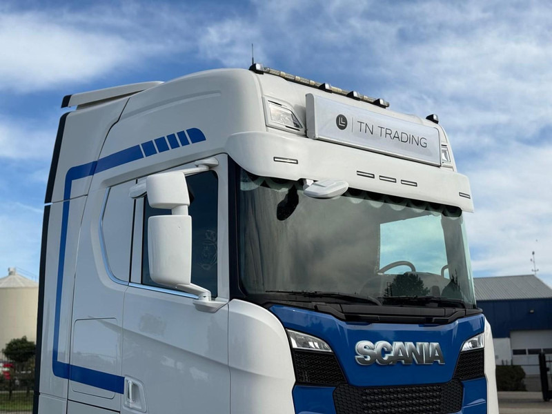 Scania S650 V8 NGS 2.95WB, PTO VOORBEREIDING, VOLLUCHT, KING OF THE ROAD, RETARDER, LEER. - Tegljač: slika 2 Scania S650 V8 NGS 2.95WB, PTO VOORBEREIDING, VOLLUCHT, KING OF THE ROAD, RETARDER, LEER. - Tegljač: slika 2