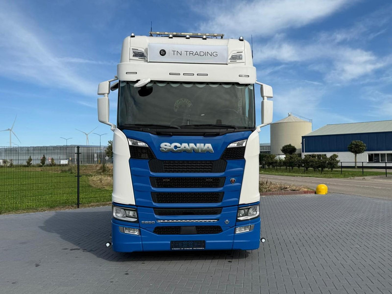Scania S650 V8 NGS 2.95WB, PTO VOORBEREIDING, VOLLUCHT, KING OF THE ROAD, RETARDER, LEER. - Tegljač: slika 5 Scania S650 V8 NGS 2.95WB, PTO VOORBEREIDING, VOLLUCHT, KING OF THE ROAD, RETARDER, LEER. - Tegljač: slika 5