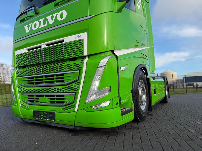 Volvo FH 13.460 VOLLUCHT, PTO/HYDRAULIEK, ALCOAS, VOLSPOILER, LED. - Tegljač: slika 3 Volvo FH 13.460 VOLLUCHT, PTO/HYDRAULIEK, ALCOAS, VOLSPOILER, LED. - Tegljač: slika 3
