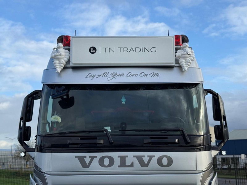 Volvo FH 13.460XL SHOW, ALCOA, INTERIEUR, ALS NIEUW, PUSHER, TOP. - Tegljač: slika 4 Volvo FH 13.460XL SHOW, ALCOA, INTERIEUR, ALS NIEUW, PUSHER, TOP. - Tegljač: slika 4