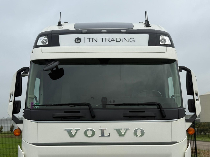 Volvo FH 13.460XL Turbocompound, leer, vollucht, 2 tanks, dubbel glas, vol spoiler. - Tegljač: slika 4 Volvo FH 13.460XL Turbocompound, leer, vollucht, 2 tanks, dubbel glas, vol spoiler. - Tegljač: slika 4