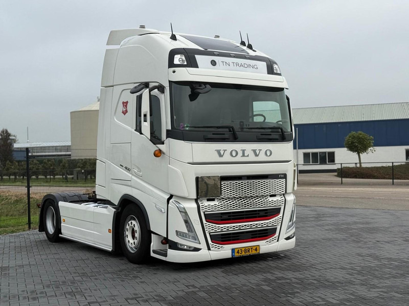 Volvo FH 13.460XL Turbocompound, leer, vollucht, 2 tanks, dubbel glas, vol spoiler. - Tegljač: slika 1 Volvo FH 13.460XL Turbocompound, leer, vollucht, 2 tanks, dubbel glas, vol spoiler. - Tegljač: slika 1