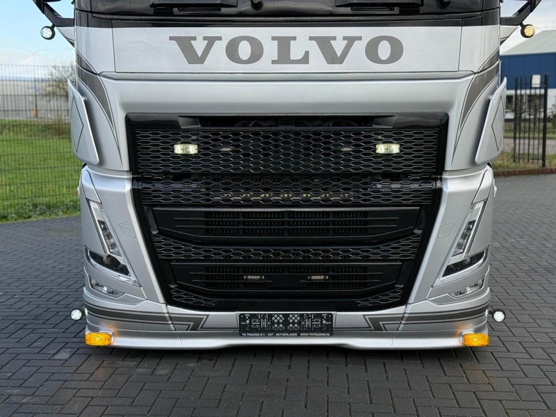 Volvo FH 460 SHOW, FULL AIR, ALCOA, INTERIOR, LIKE NEW, TOP. - Tegljač: slika 4 Volvo FH 460 SHOW, FULL AIR, ALCOA, INTERIOR, LIKE NEW, TOP. - Tegljač: slika 4