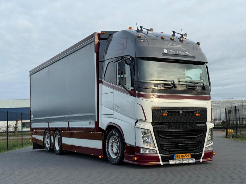 Volvo FH 13.500XL SHOW TRUCK, SPECIAL INTERIOR, TOP STAAT, VOLLUCHT, LAGE KM. - Kamion sa zatvorenim sandukom: slika 1 Volvo FH 13.500XL SHOW TRUCK, SPECIAL INTERIOR, TOP STAAT, VOLLUCHT, LAGE KM. - Kamion sa zatvorenim sandukom: slika 1