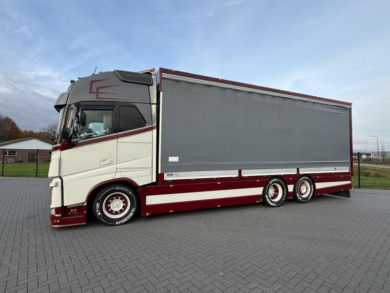 Volvo FH 13.500XL SHOW TRUCK, SPECIAL INTERIOR, TOP STAAT, VOLLUCHT, LAGE KM. - Kamion sa zatvorenim sandukom: slika 5 Volvo FH 13.500XL SHOW TRUCK, SPECIAL INTERIOR, TOP STAAT, VOLLUCHT, LAGE KM. - Kamion sa zatvorenim sandukom: slika 5