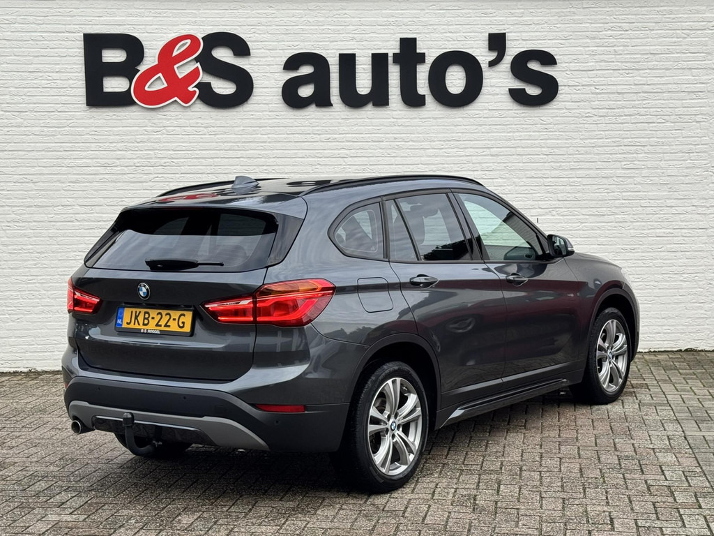 BMW X1-SDrive18i High Executive Automaat Cruise control Climate control Stoelverwarming Navigatie Full LED Head-up display Camera - SUV: slika 2 BMW X1-SDrive18i High Executive Automaat Cruise control Climate control Stoelverwarming Navigatie Full LED Head-up display Camera - SUV: slika 2